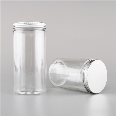 Läbipaistvad plastpurgid